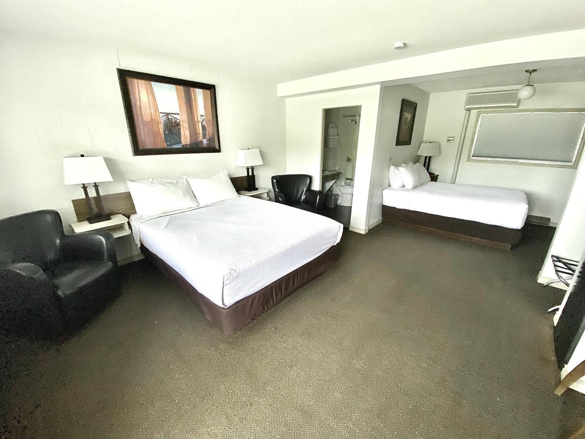 Arbutus Grove Motel Parksville Dış mekan fotoğraf