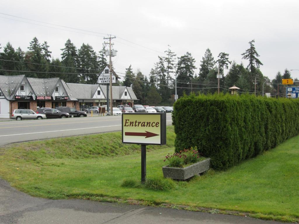Arbutus Grove Motel Parksville Dış mekan fotoğraf